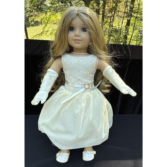Lanie American Girl Doll with Full Gala Outfit Adult Collector Mint Unused Cond
